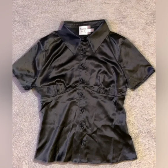 black princess polly button down - Picture 2 of 6